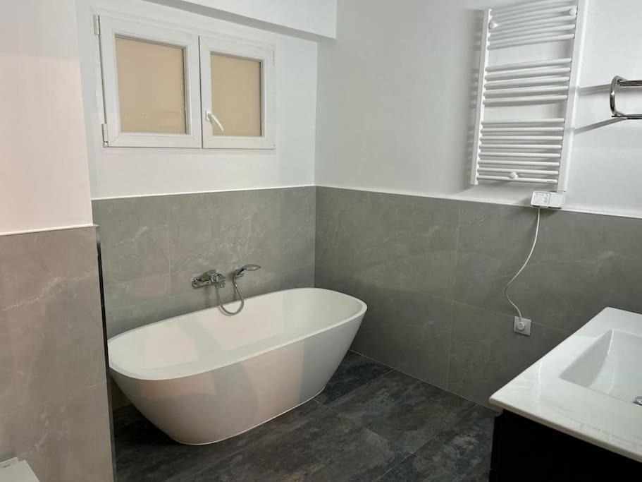 Exclusive In Apartment