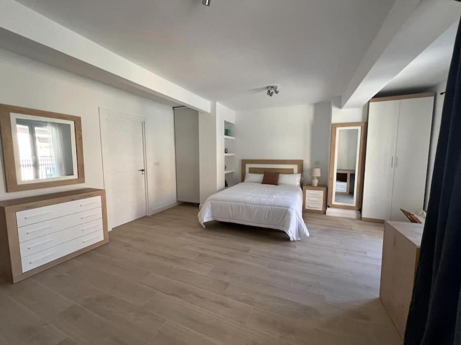 Apartament Exclusive In *